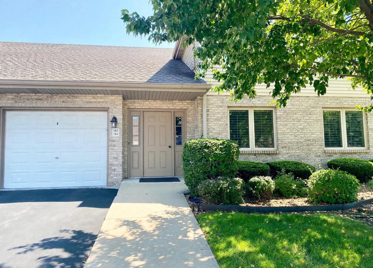 184 Saenz Ln., Joliet, IL 60436