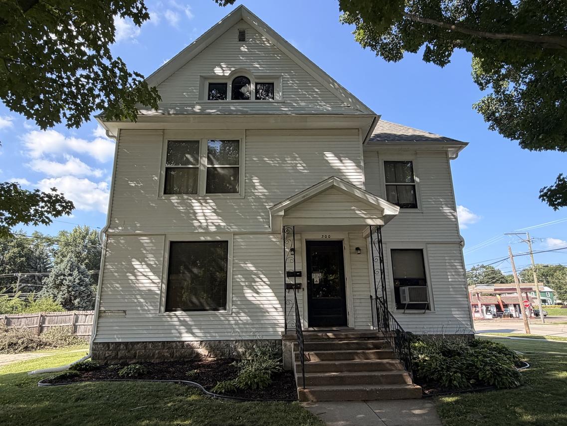 300 W Main St., Morrison, IL 61270