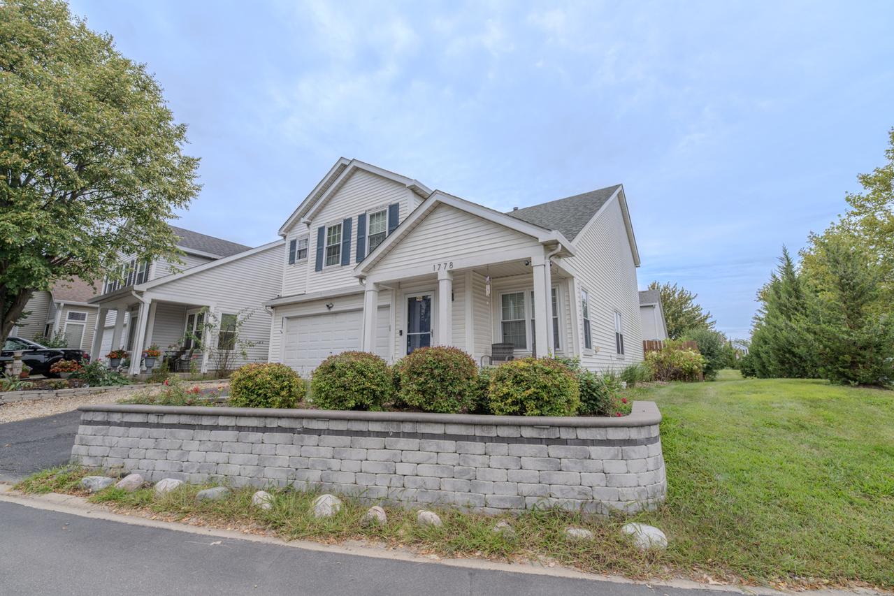 1778 Hickory Park Ln., Aurora, IL 60504