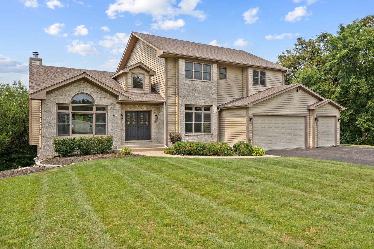 1360 Infanta Ct., Woodstock, IL 60098