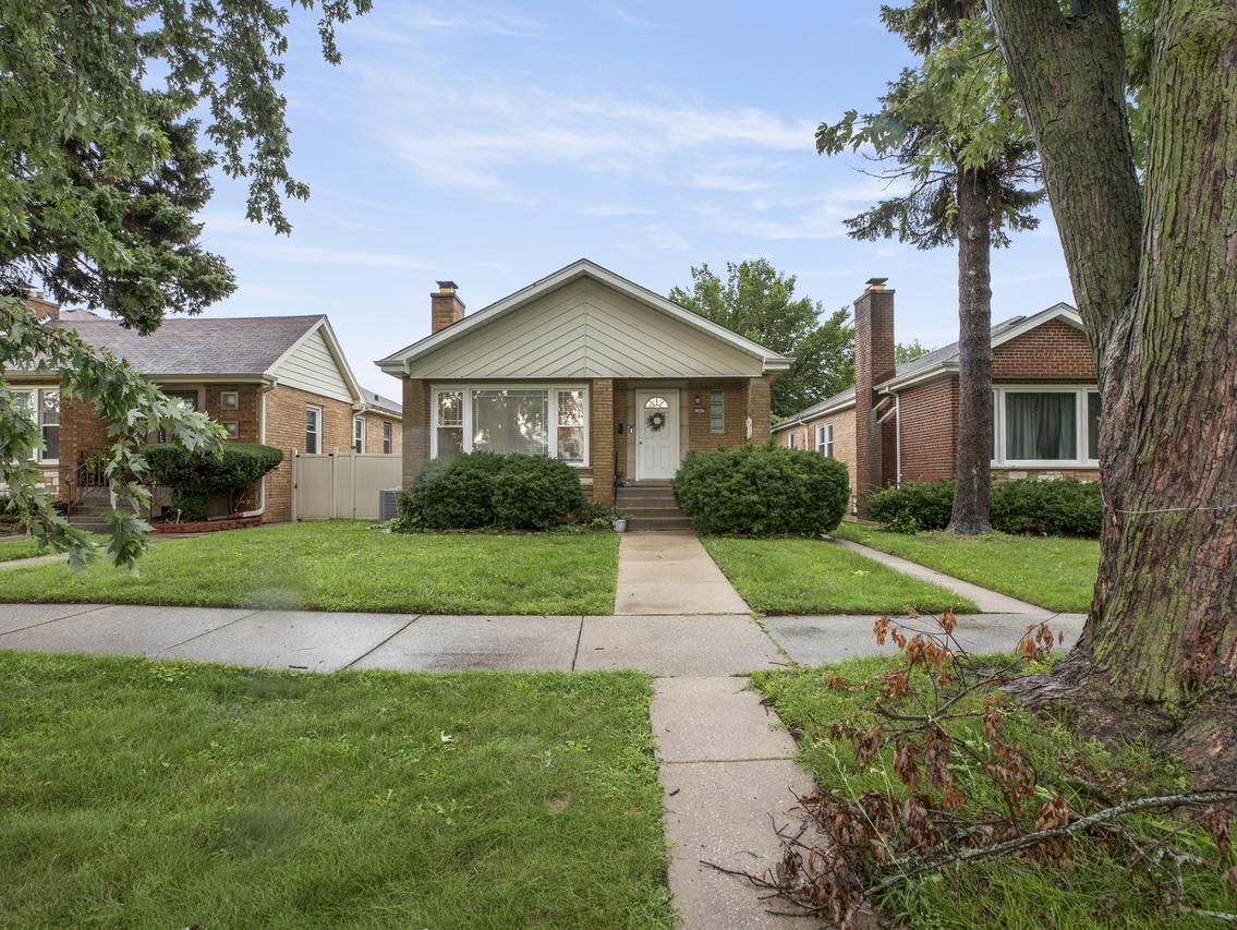 11617 S Maplewood Ave., Chicago, IL 60655