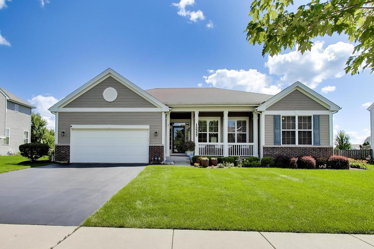 12455 Carver Ln., Huntley, IL 60142
