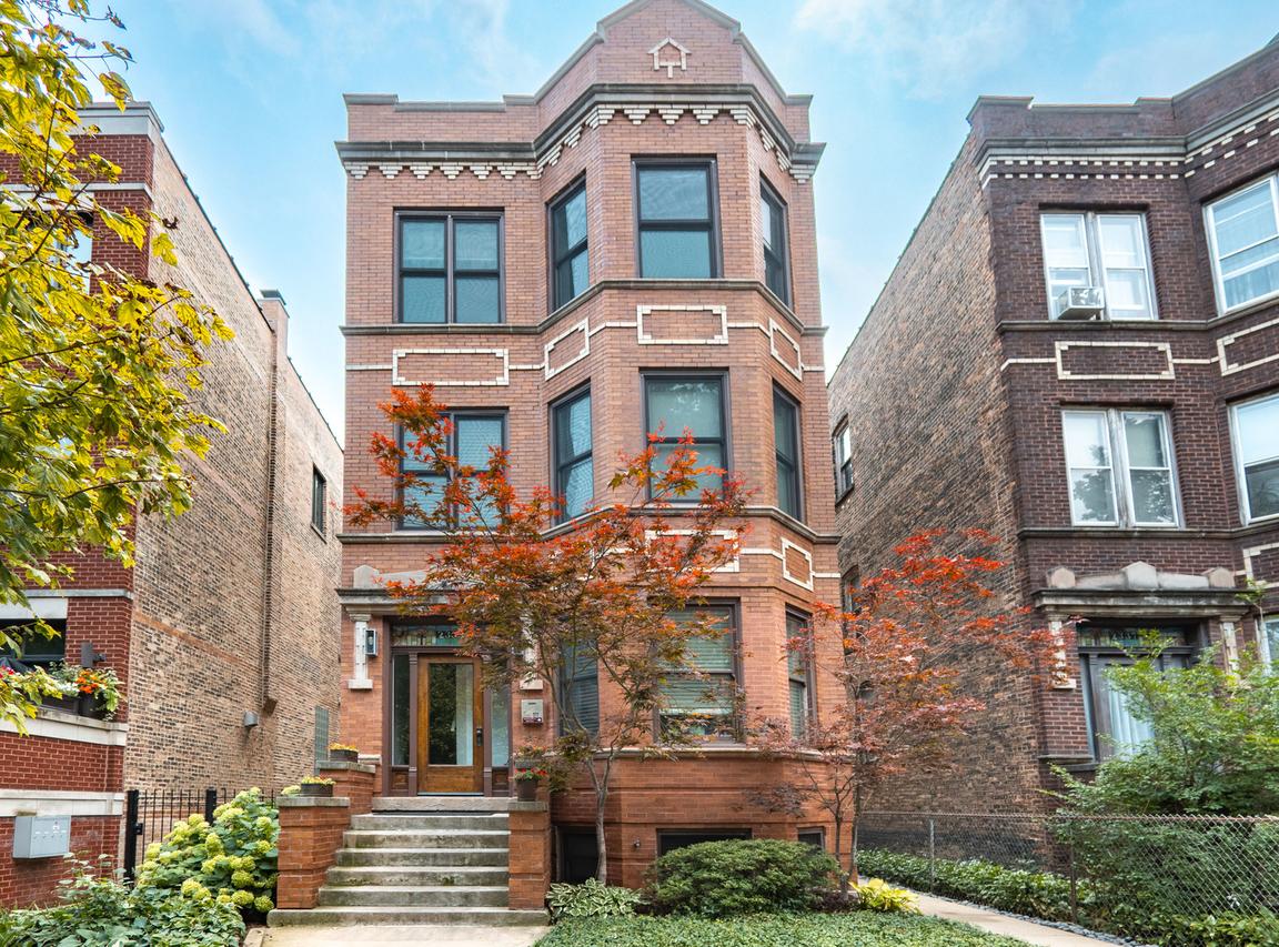 2335 W Iowa St. #1R, Chicago, IL 60622