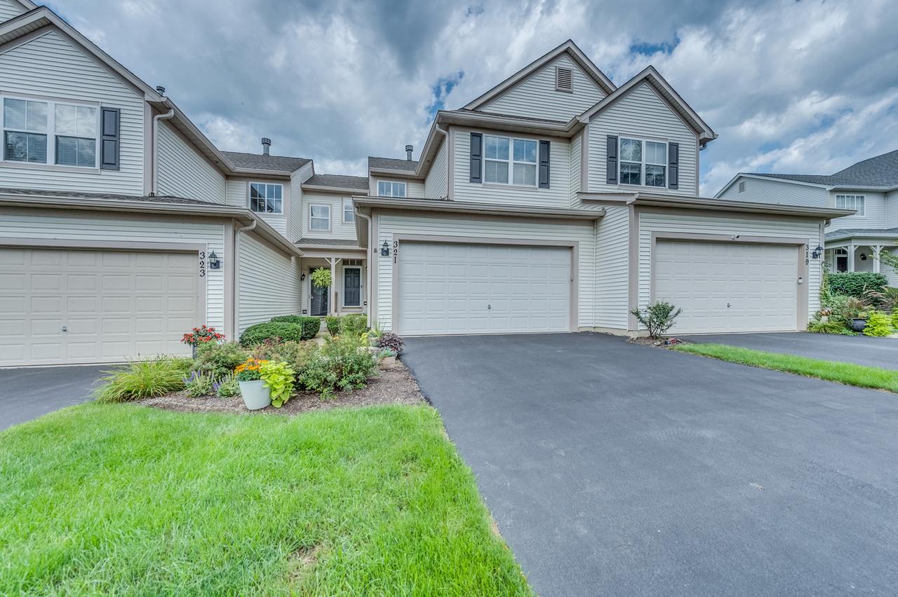 321 Grand Ridge Rd., St. Charles, IL 60175