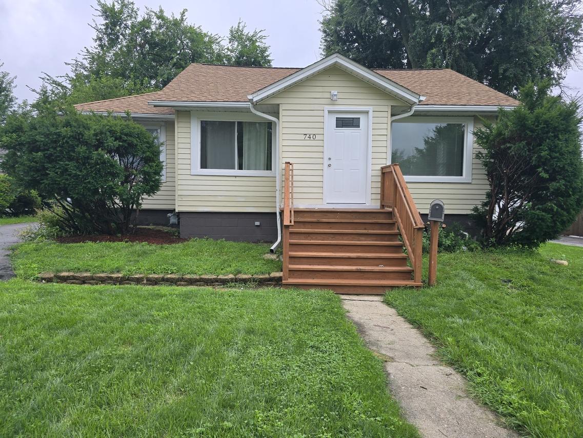 740 S Grace St., Lombard, IL 60148