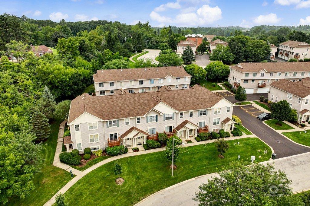 11S490 Rachael Ct., Willowbrook, IL 60527