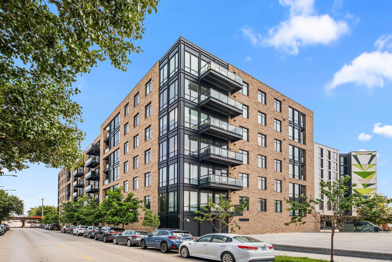 1701 W Webster Ave. #710, Chicago, IL 60614