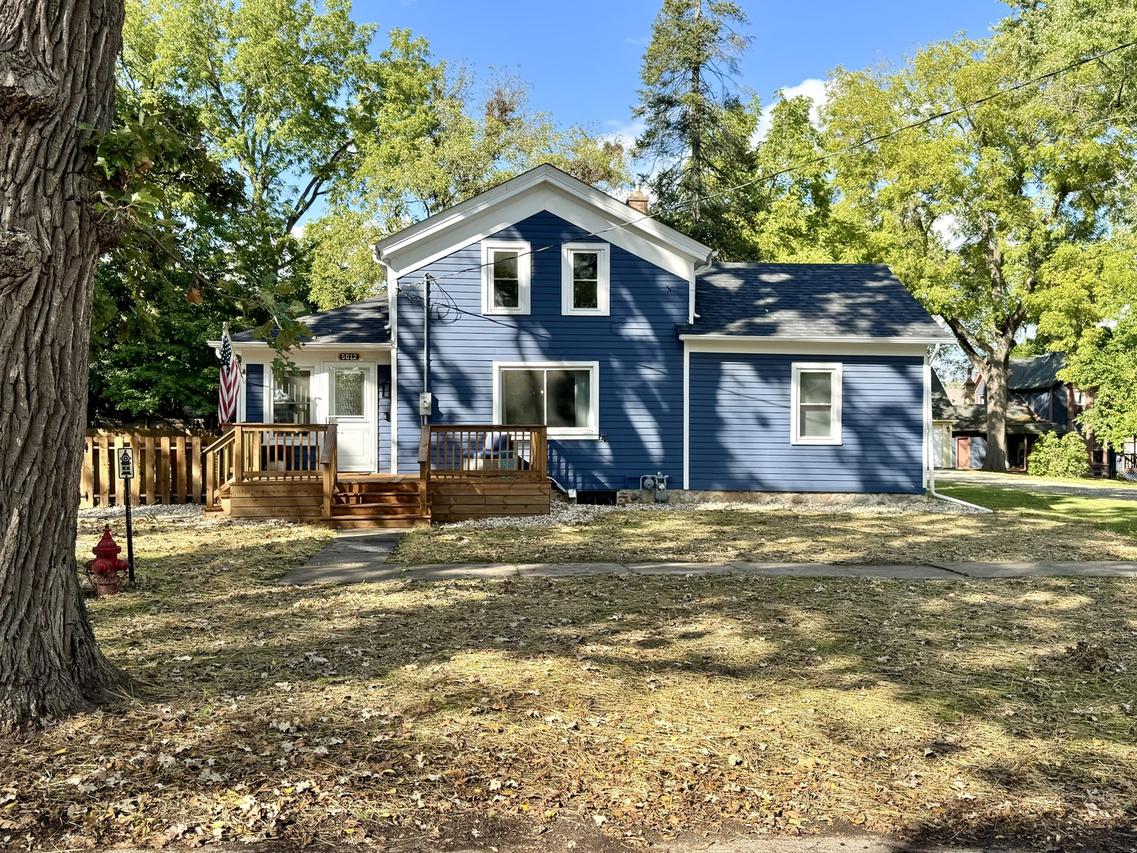5612 Market St., Richmond, IL 60071