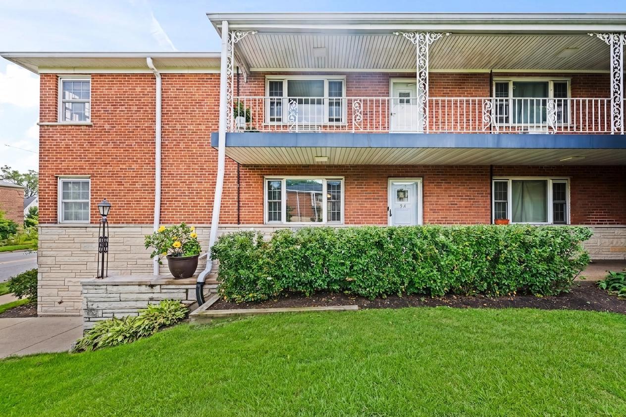 1445 W Touhy Ave. #9A, Park Ridge, IL 60068