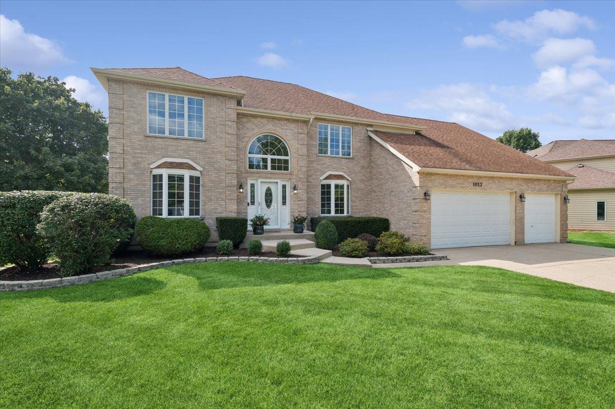 1853 Morgan Cir., Naperville, IL 60565