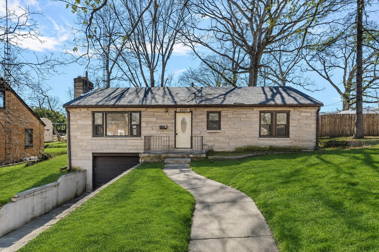 2919 Wasson Way, Decatur, IL 62521