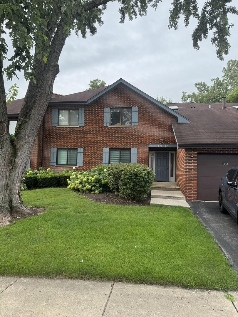 1857 Portsmouth Dr. #D, Lisle, IL 60532