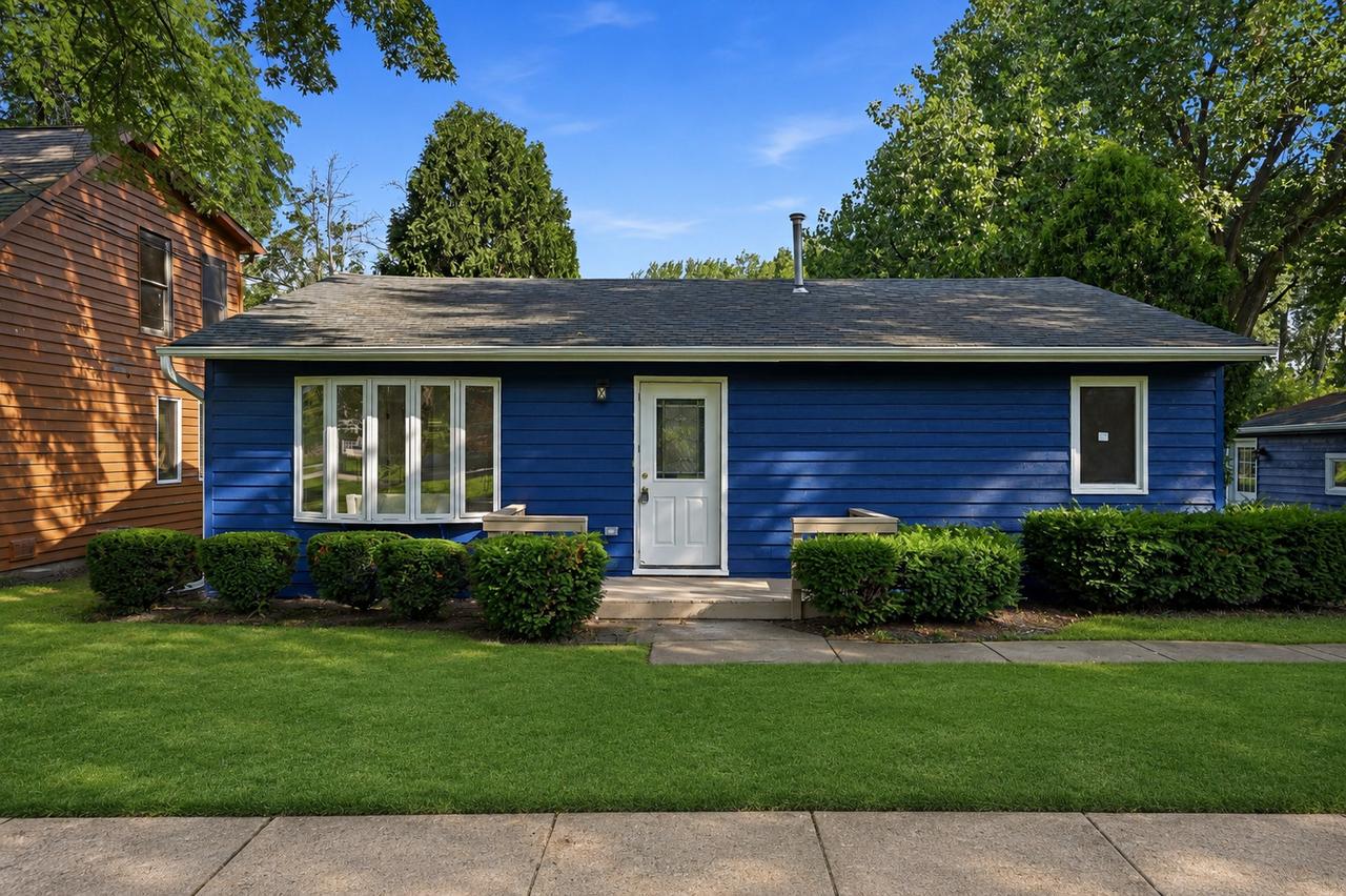 2804 Russett Rd., Mchenry, IL 60050