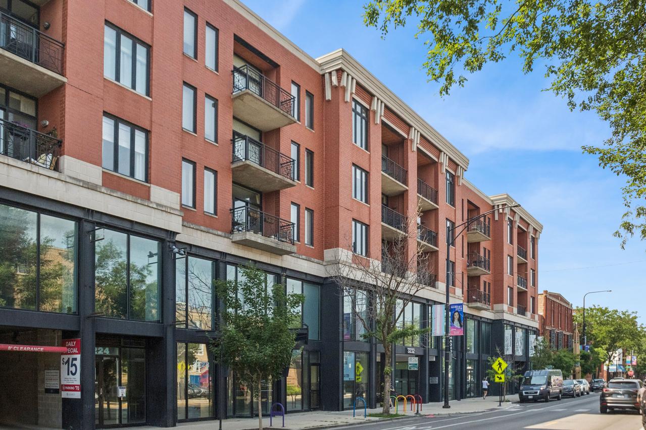 3232 N Halsted St. #D712, Chicago, IL 60657