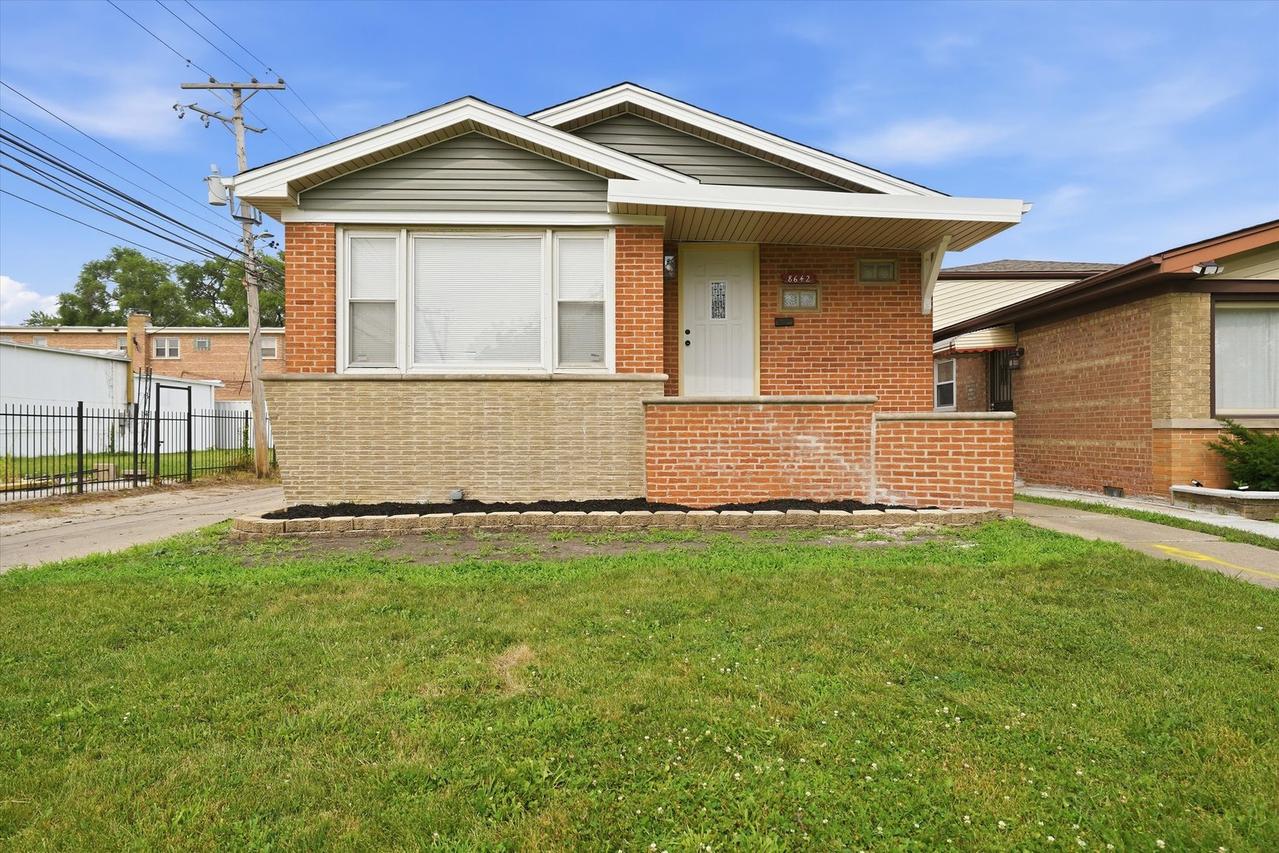 8642 S Indiana Ave., Chicago, IL 60619