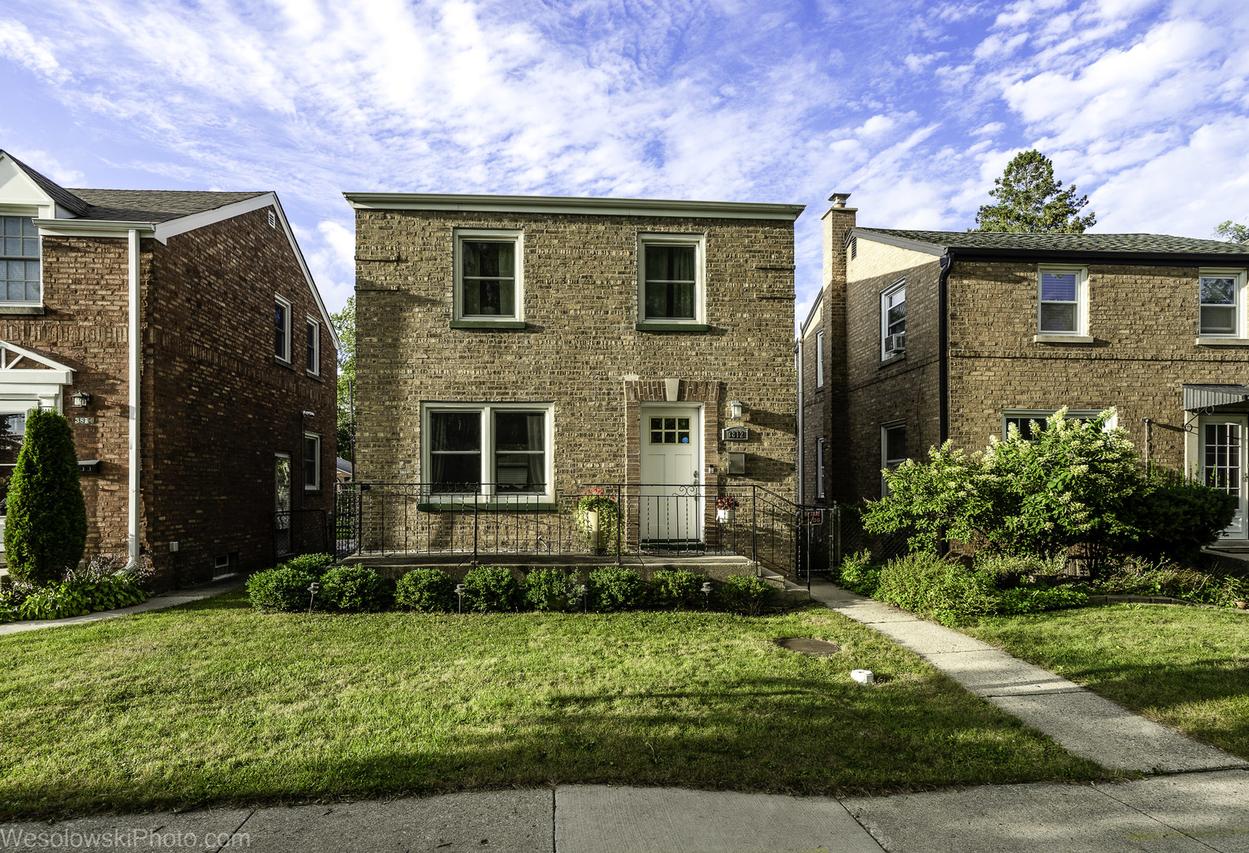 3812 W Hull St., Skokie, IL 60076