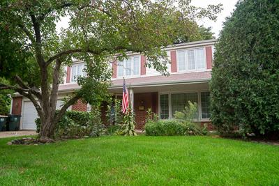 3235 N Volz Dr., Arlington Heights, IL 60004