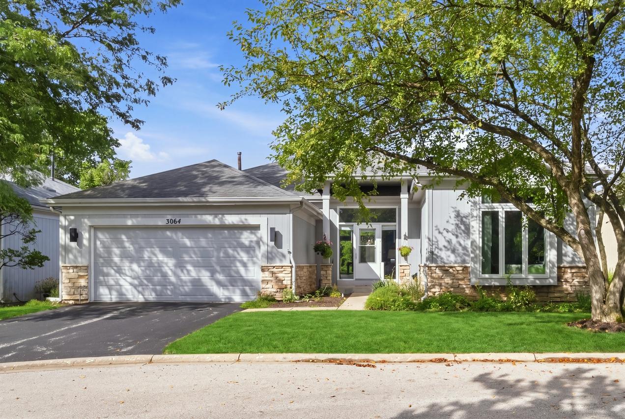 3064 N Southern Hills Dr., Wadsworth, IL 60083