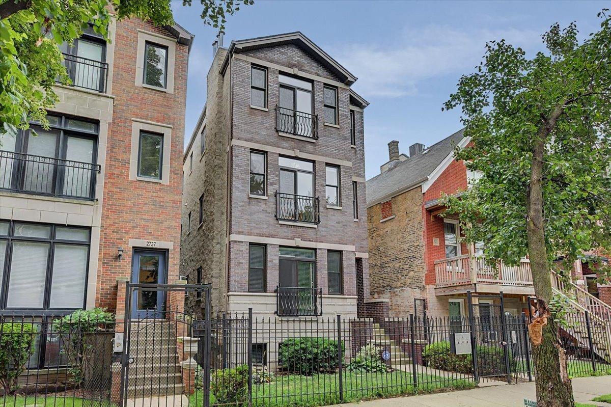2739 W Thomas St. #2, Chicago, IL 60622
