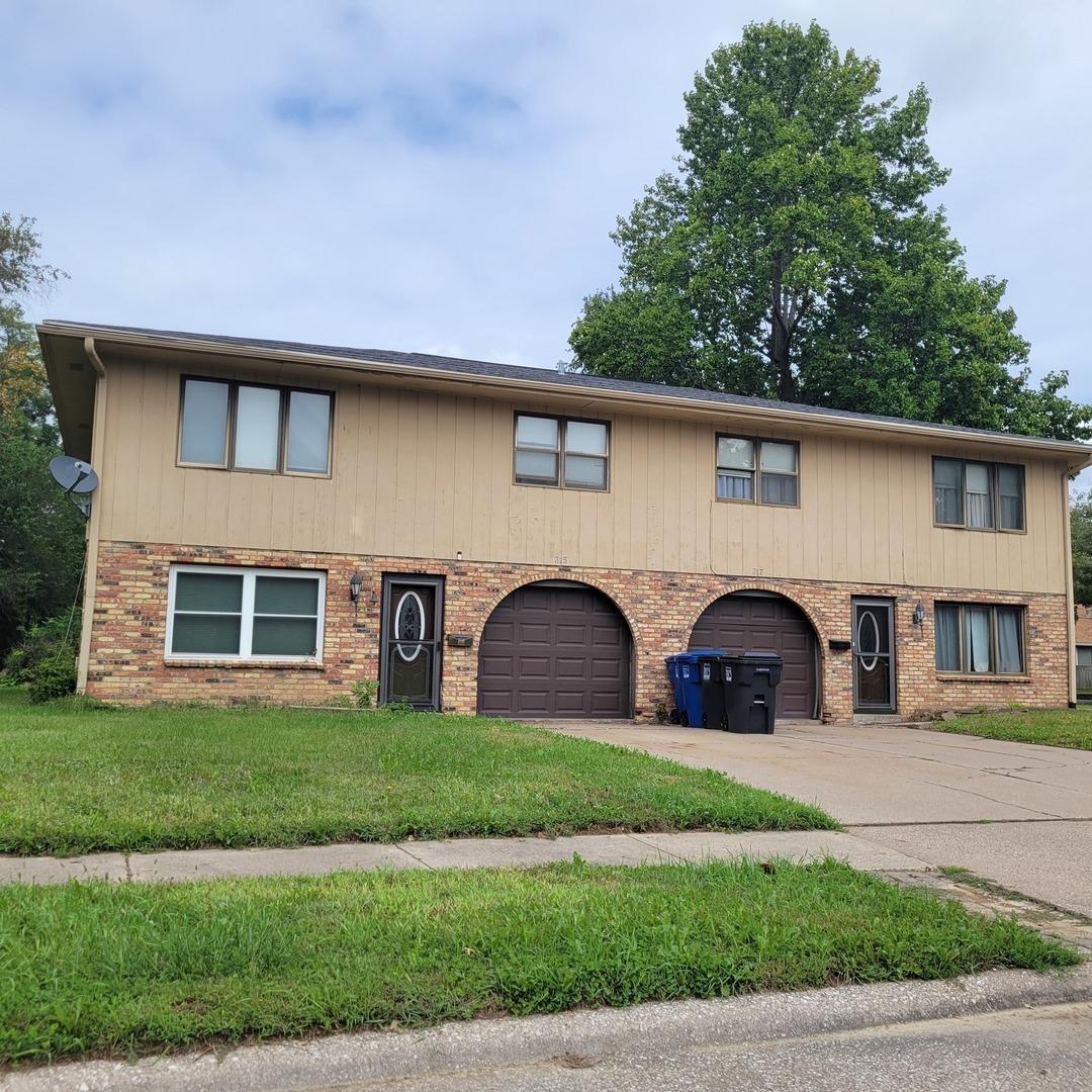 315 - 317 30th Avenue Ct., Moline, IL 61265