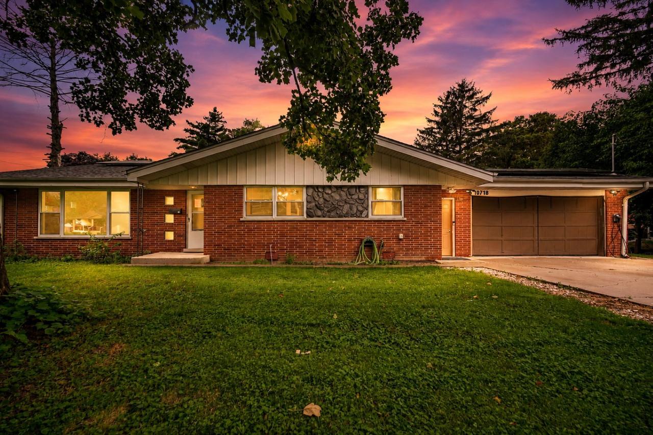 10718 S Neenah Ave., Worth, IL 60482