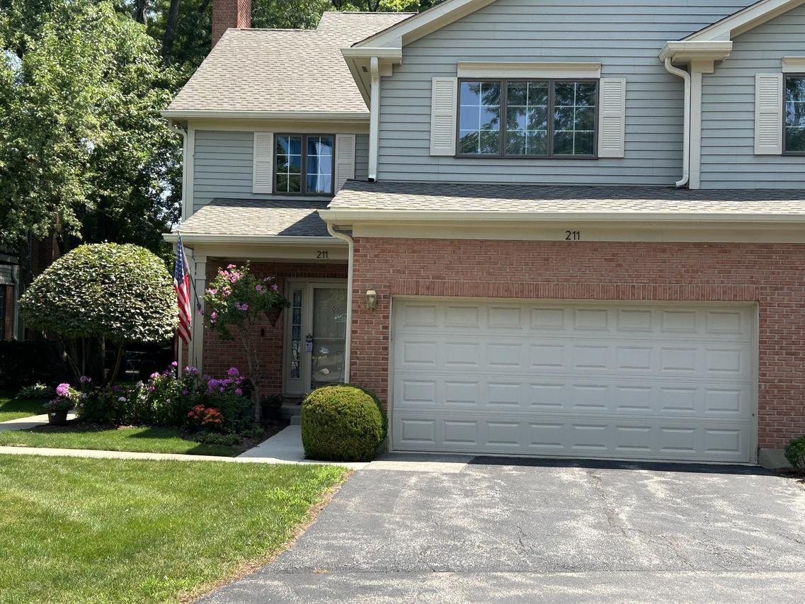 211 Village Dr., Mount Prospect, IL 60056