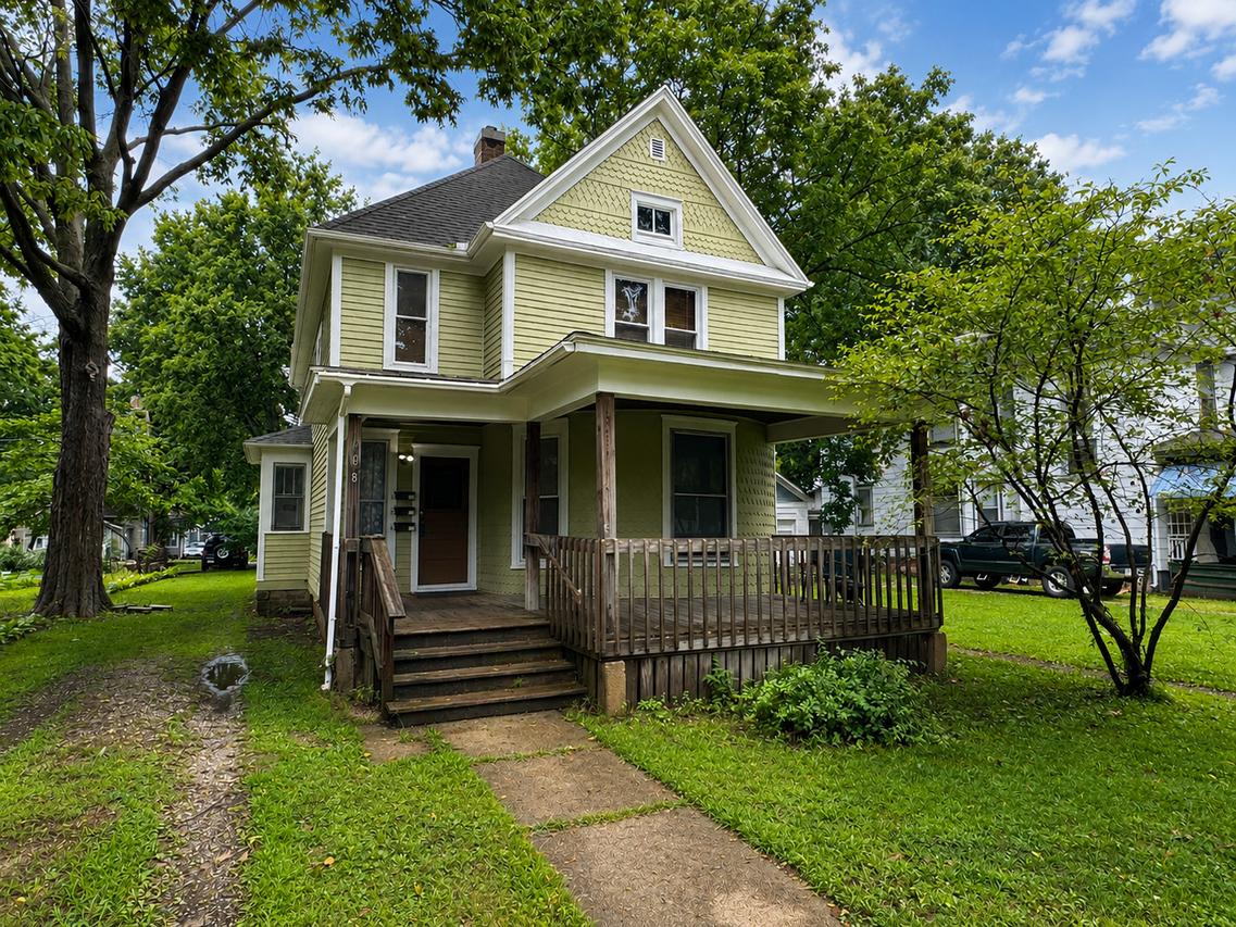 408 W Healey St., Champaign, IL 61820