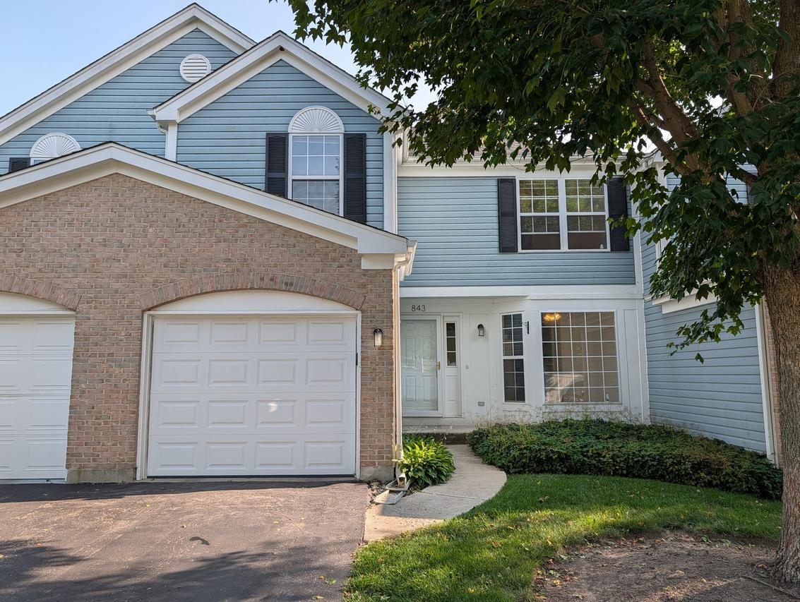 843 E Princeton Cir., Island Lake, IL 60042