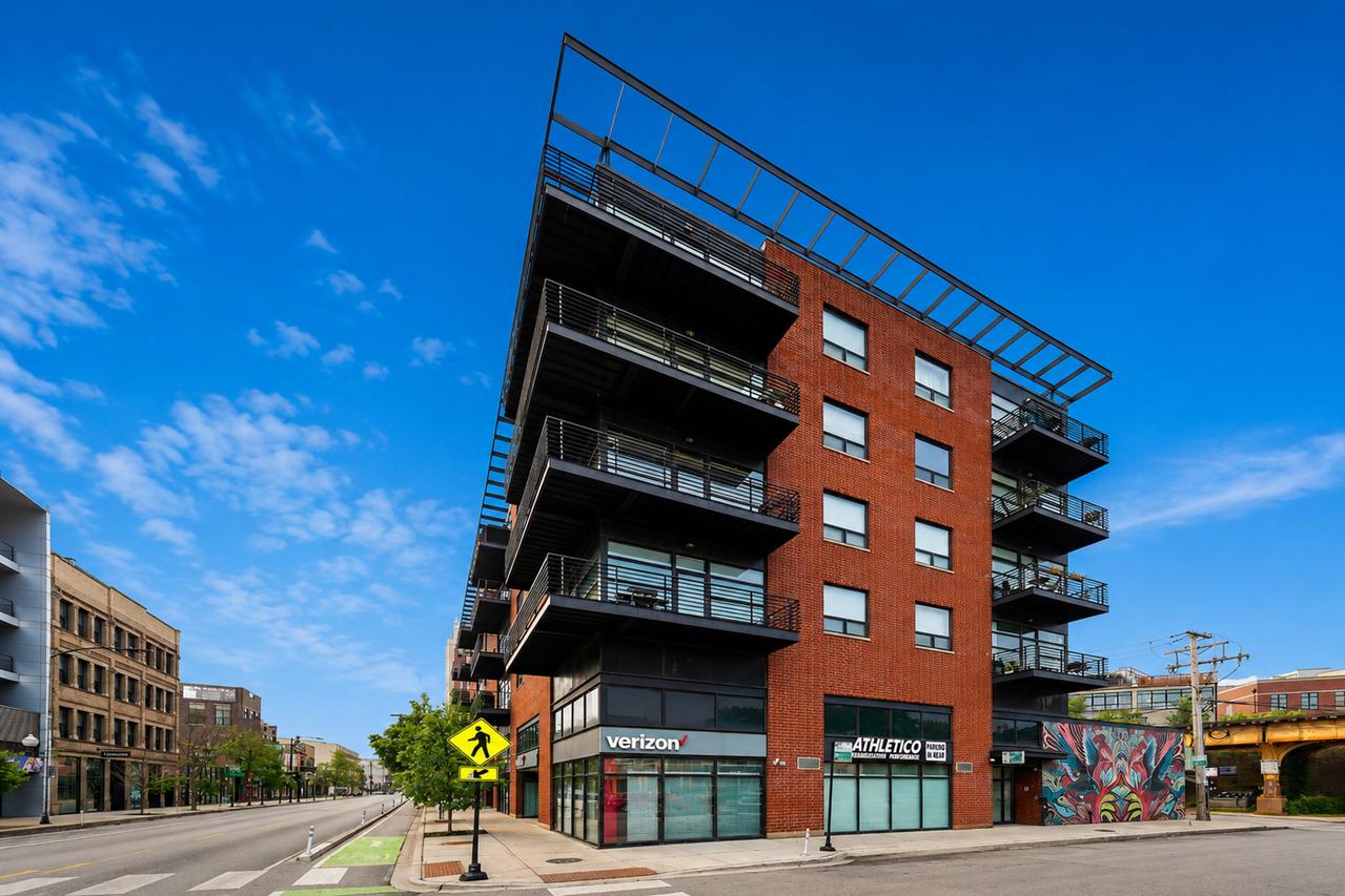2045 W Concord Pl. #307, Chicago, IL 60647