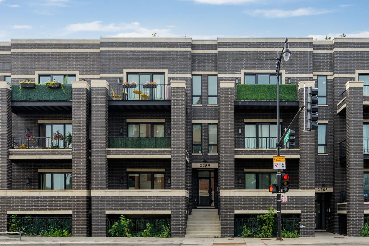 2759 W Lawrence Ave. #2W, Chicago, IL 60625