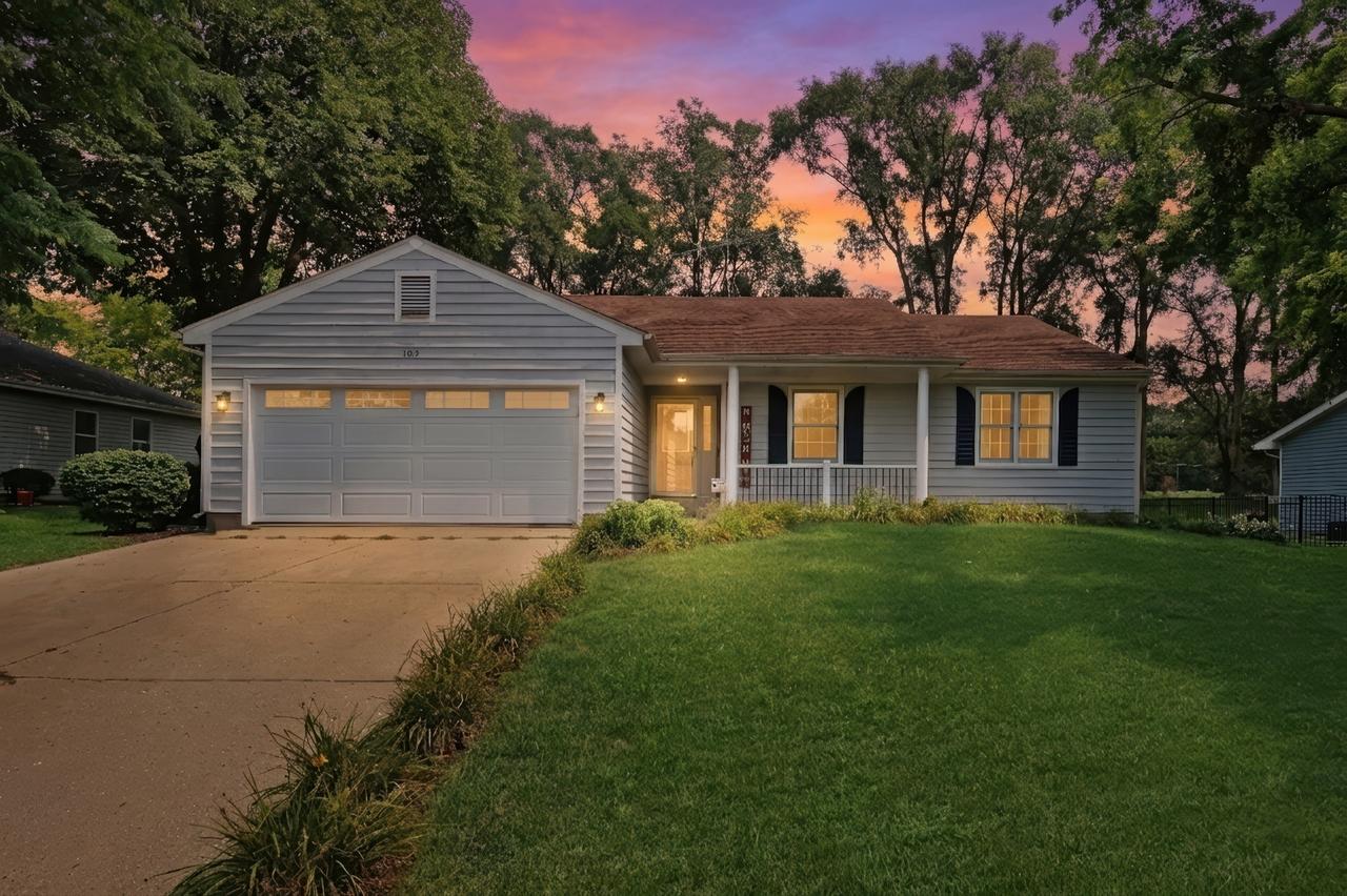 1612 N Leonard Ave., Mchenry, IL 60050