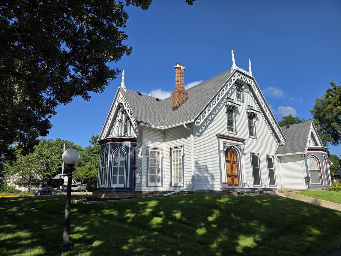 425 W Lincoln Ave., Belvidere, IL 61008