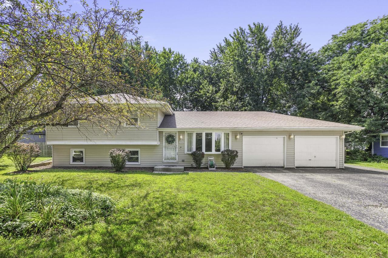 3906 W Theodore St., Joliet, IL 60431