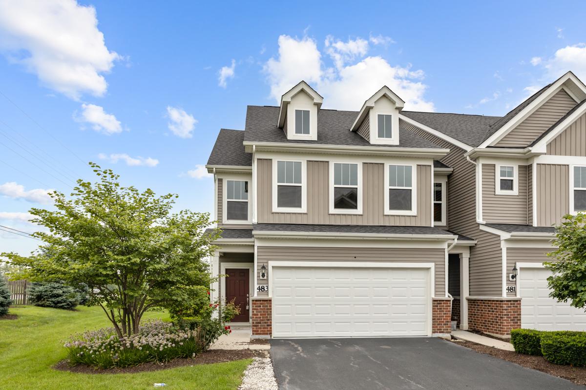 483 Watercress Dr., Aurora, IL 60504