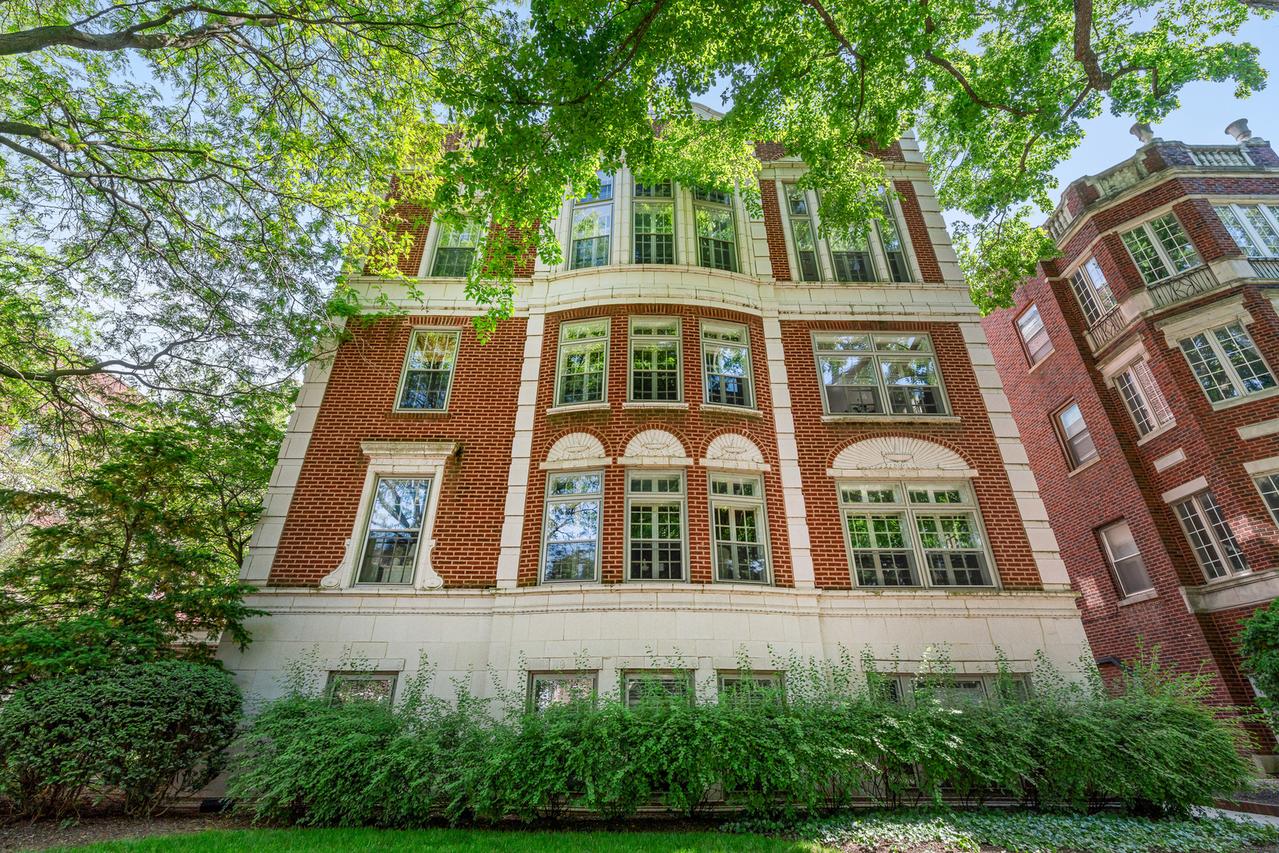 496 Sheridan Rd. #1, Evanston, IL 60202