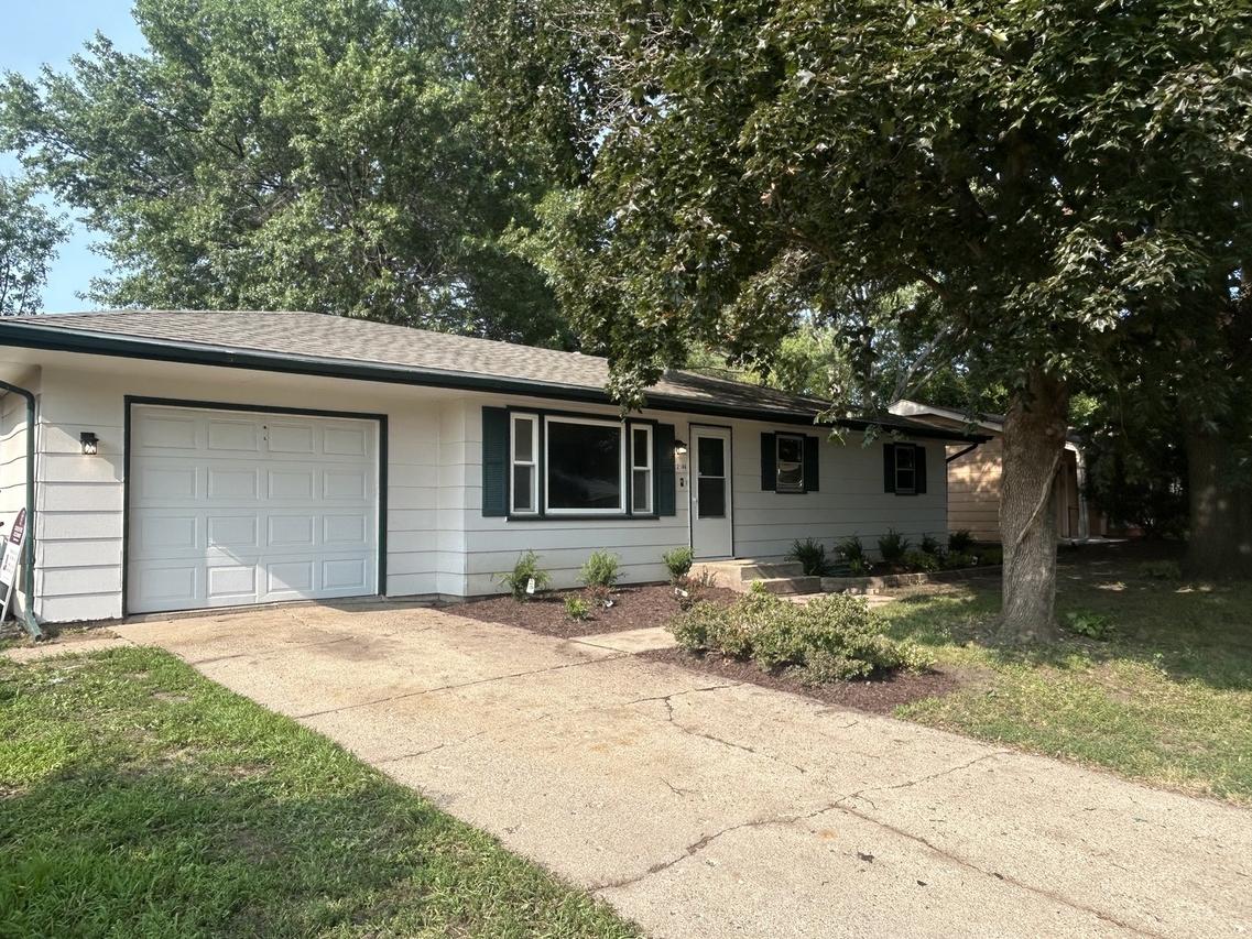 2104 Devon Ave., Loves Park, IL 61111