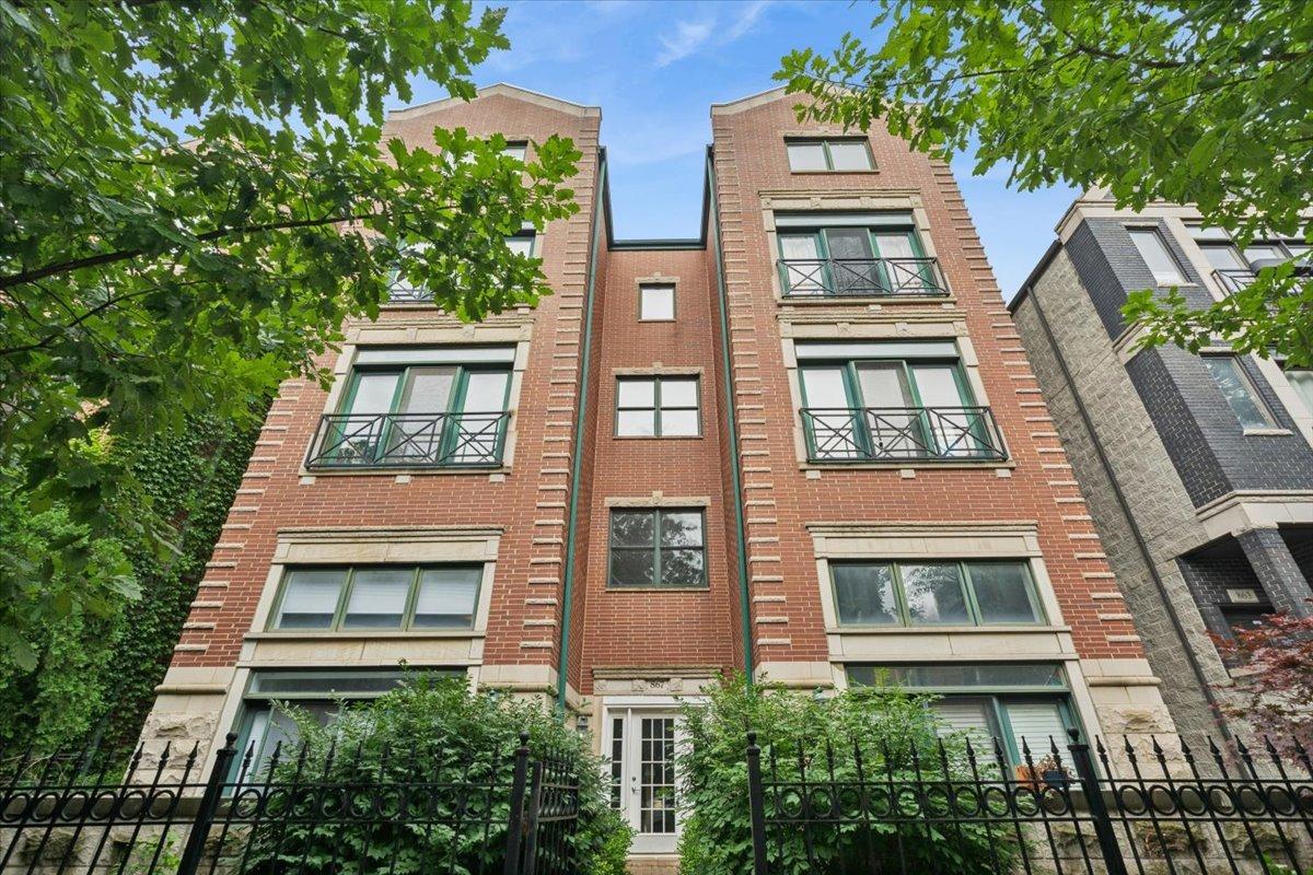 867 N Paulina St. #3S, Chicago, IL 60622