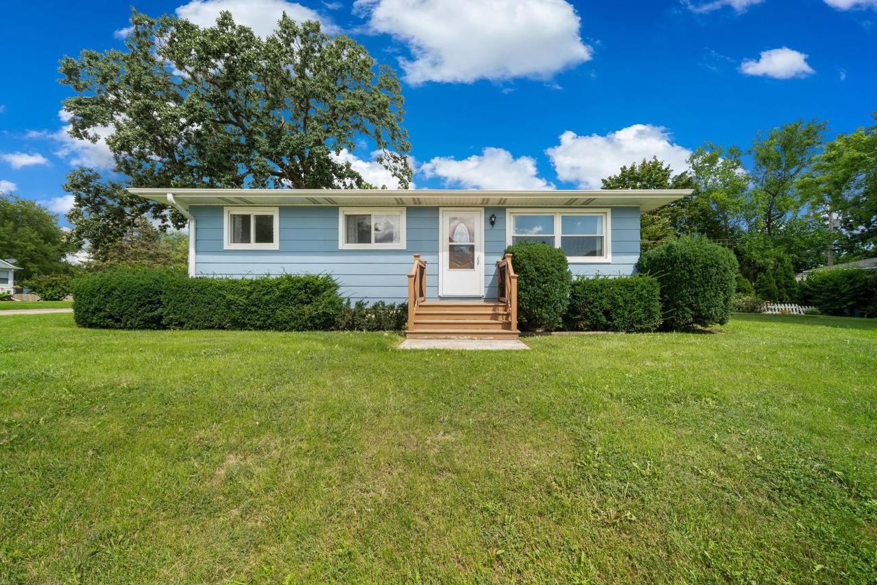 2045 Gabriel Ave., Zion, IL 60099