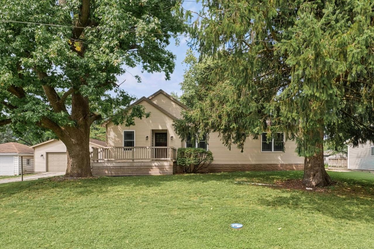 306 E Ethel St., St. Joseph, IL 61873