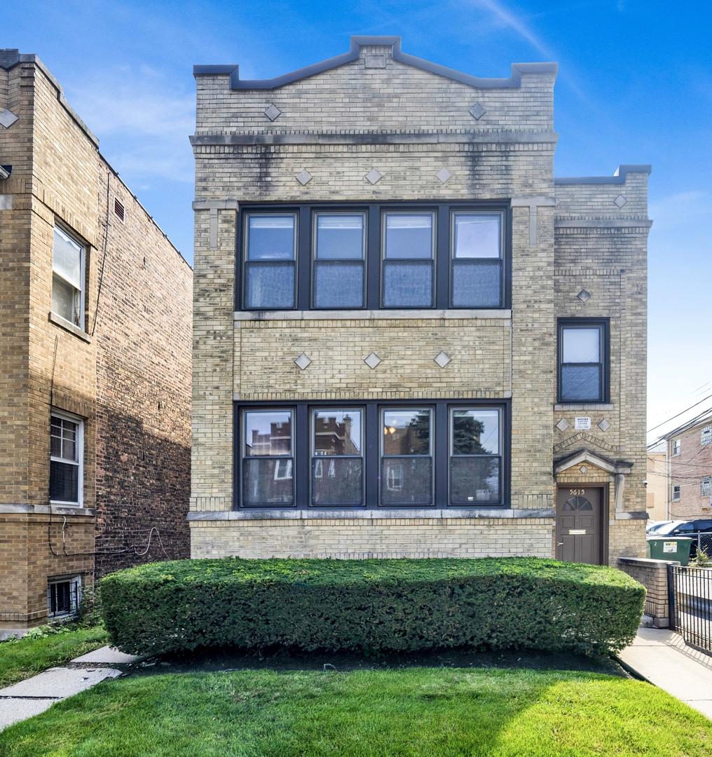 5615 N Rockwell St., Chicago, IL 60659