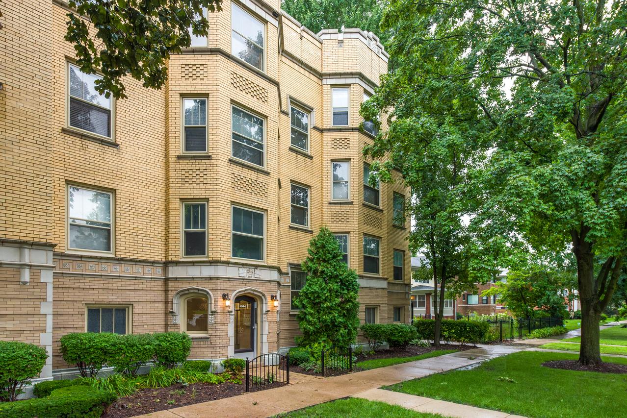 406 Wesley Ave. #1, Oak Park, IL 60302