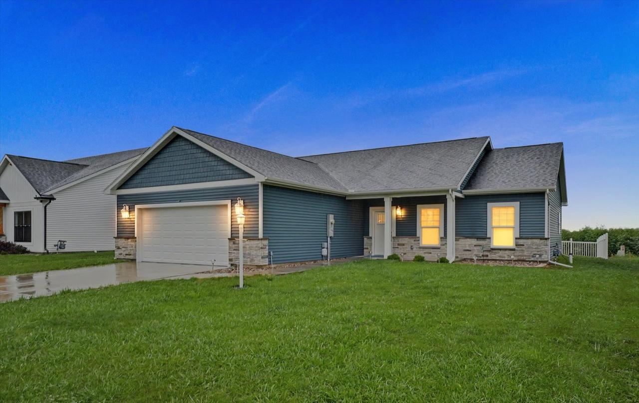 3704 Boulder Ridge Dr., Champaign, IL 61822