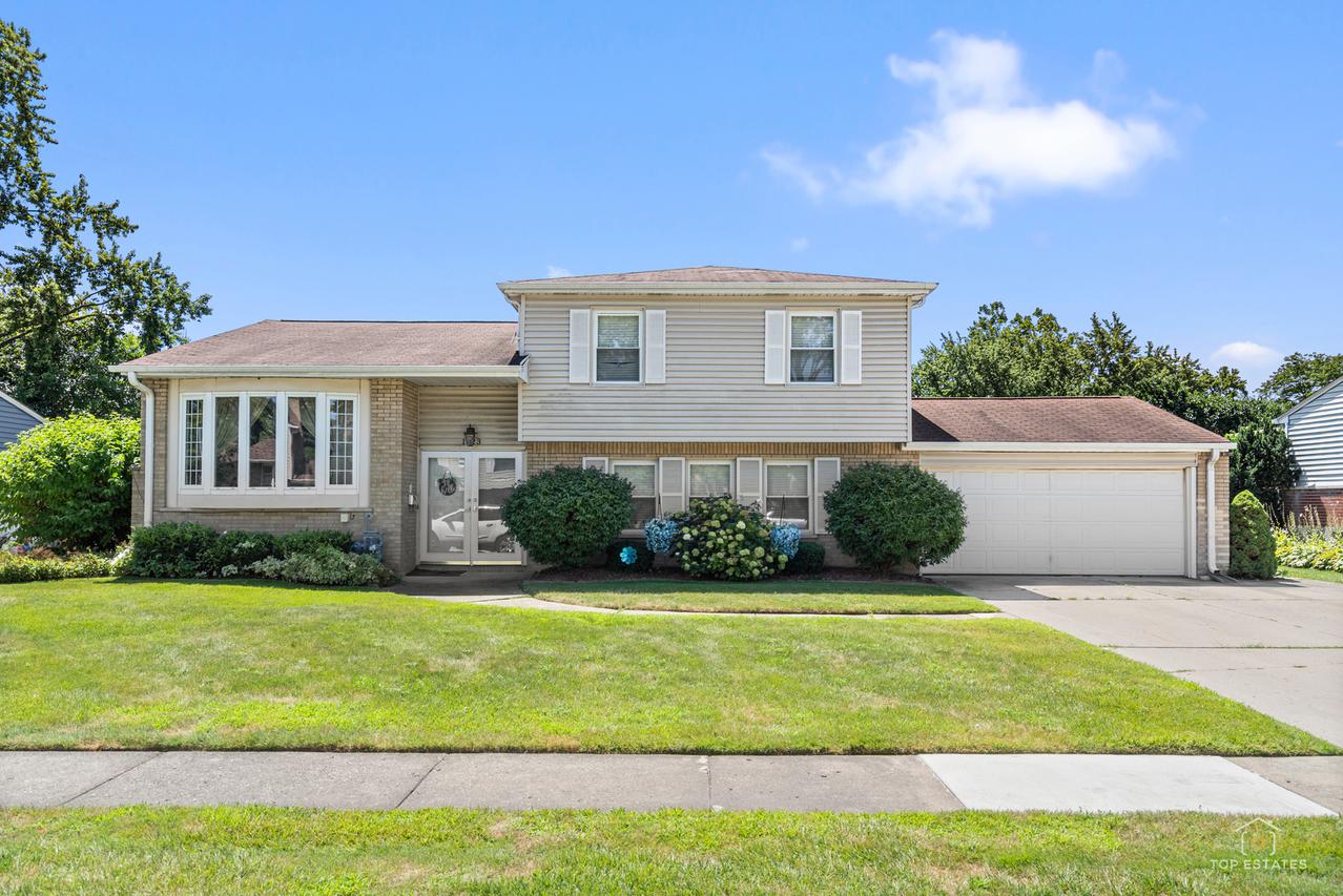 1323 E Rosita Dr., Palatine, IL 60074