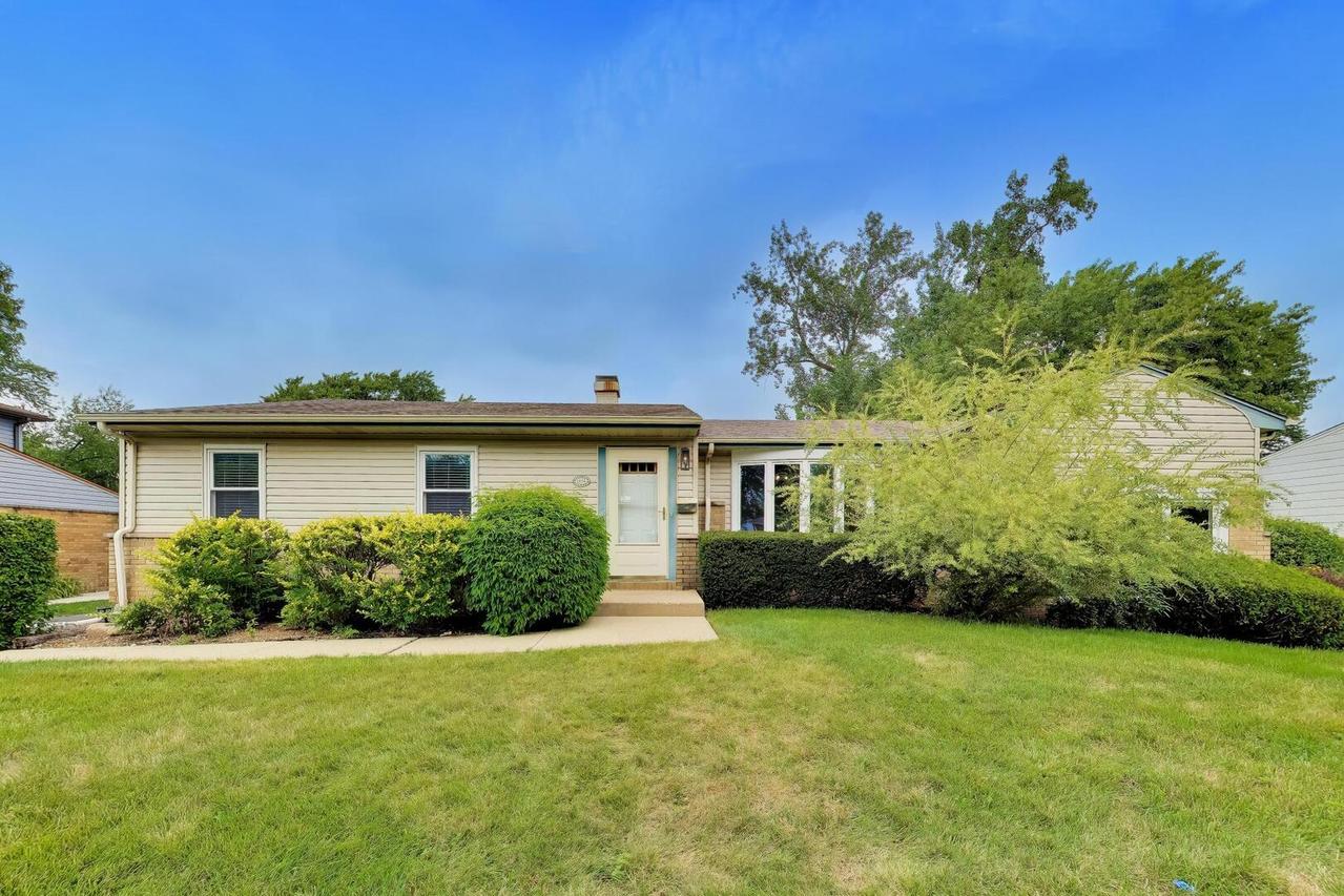 1434 E Norman Dr., Palatine, IL 60074