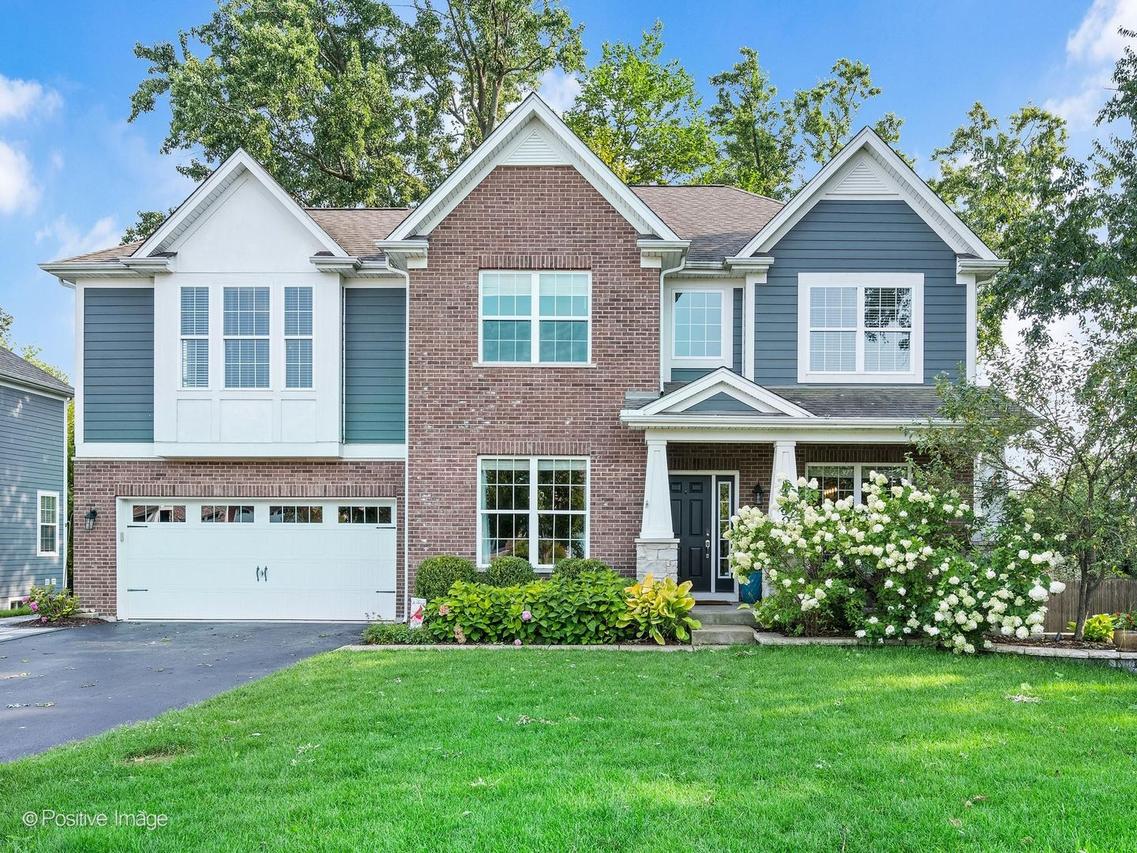1250 W Thomas Rd., Wheaton, IL 60187