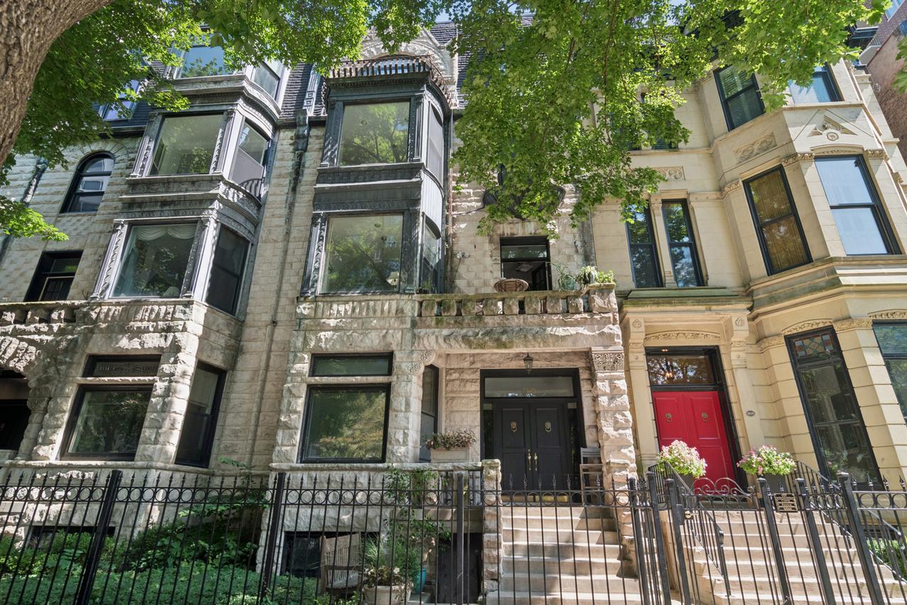 1329 N Dearborn St. #3, Chicago, IL 60610