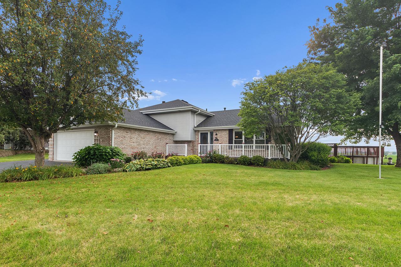 2715 Centurion Ln., New Lenox, IL 60451