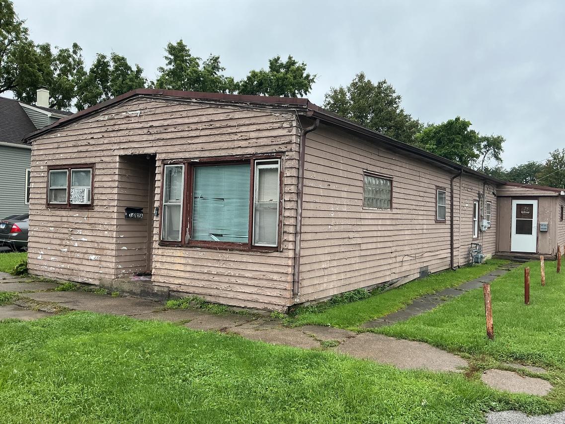 3412 Emerald Ave., Steger, IL 60475