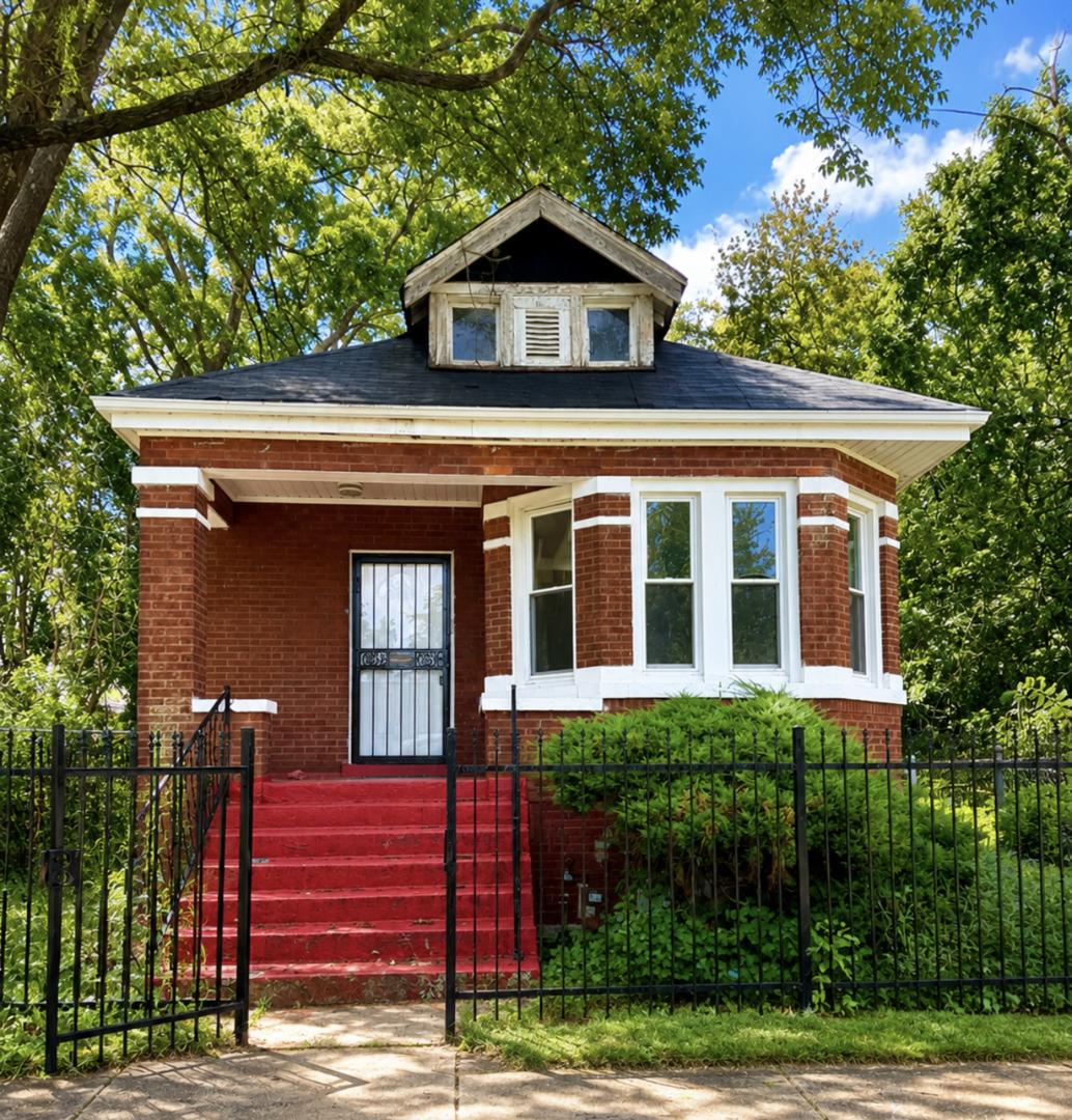[Address Hidden by Seller], Chicago, IL 60621