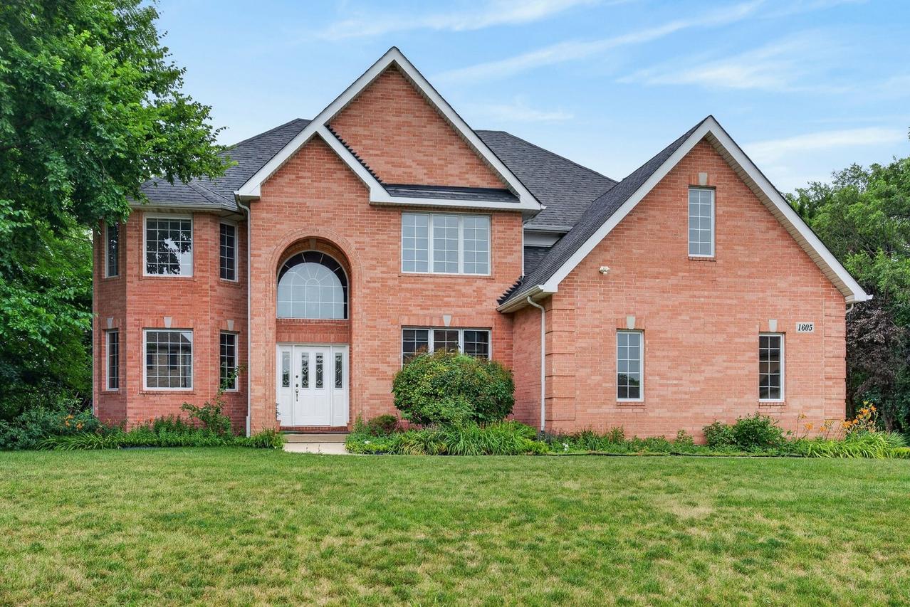 1605 Myrtle Park St., Roselle, IL 60172